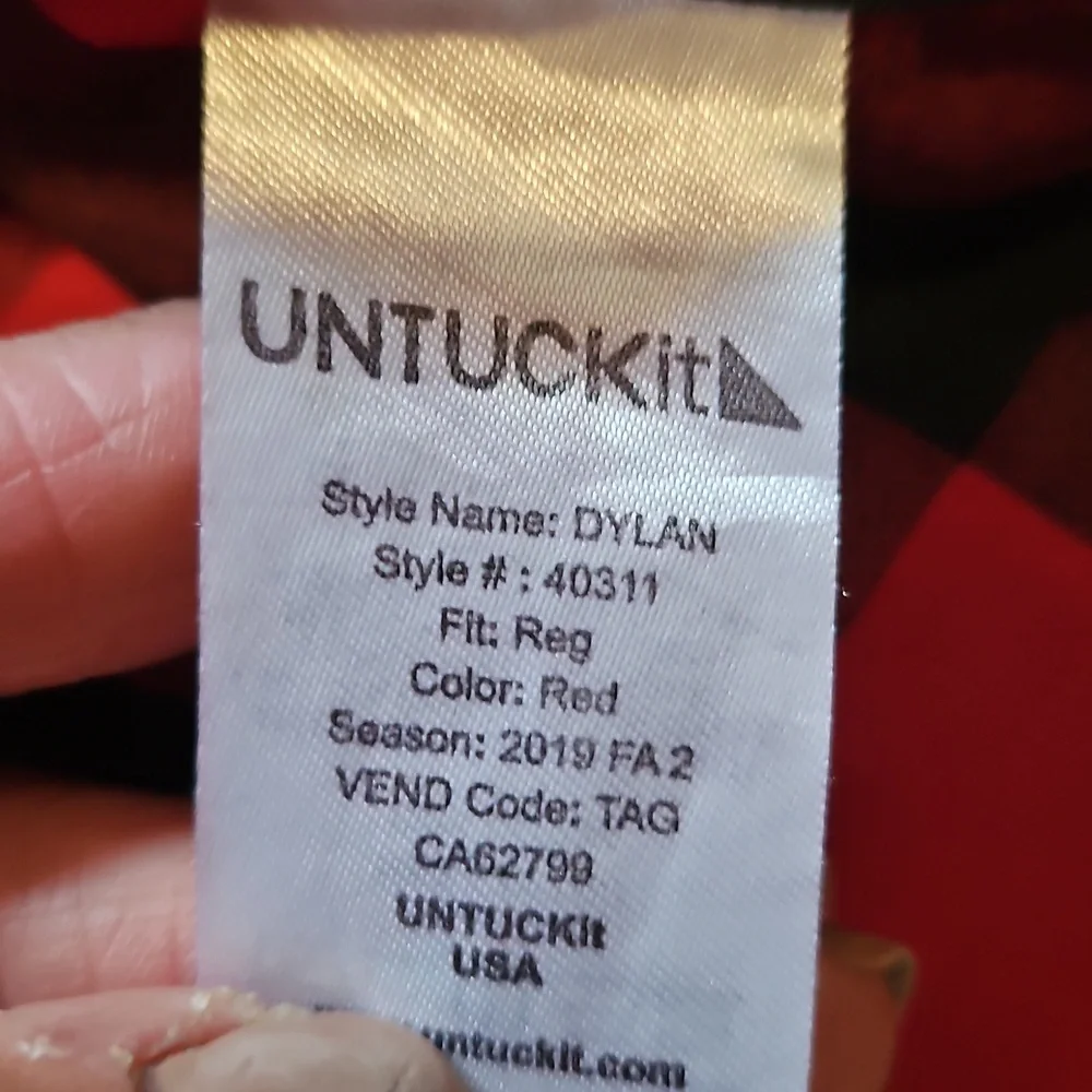 Untuckit Women Button Up Shirt 2 Red Plaid DYLAN Collared Front